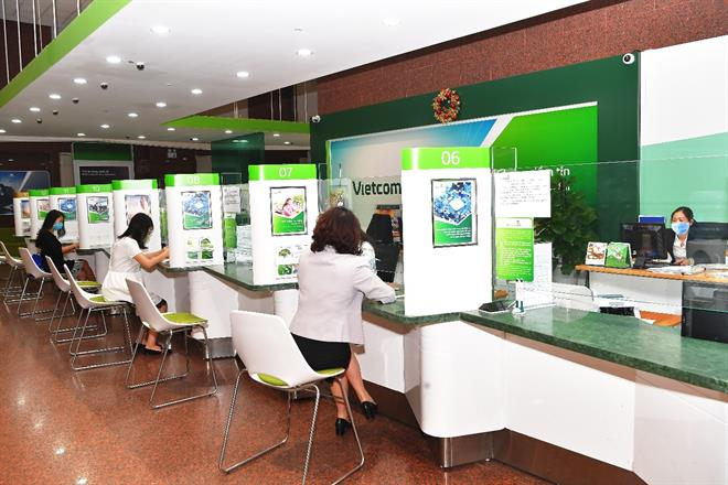 Ngân hàng Vietcombank có làm việc thứ 7 không ?